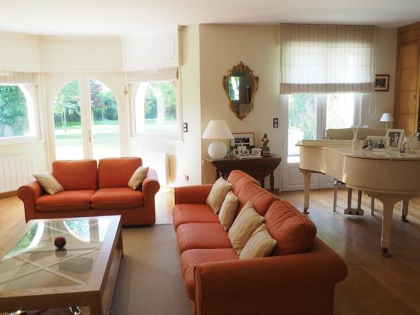 Vente Villa 8 pièces 230 m2 à Saint-Saulve