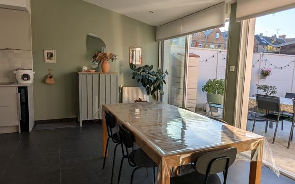 Maison à vendre    6 pièces • 162,36 m2 Saint-Quentin