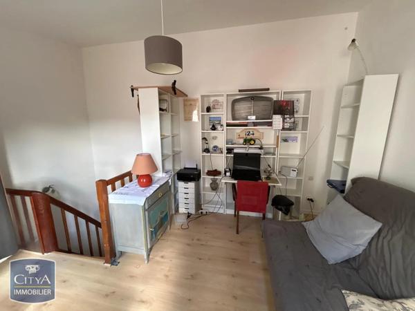 Maison à louer 3 pièces 59.23m² Rochefort (17300)