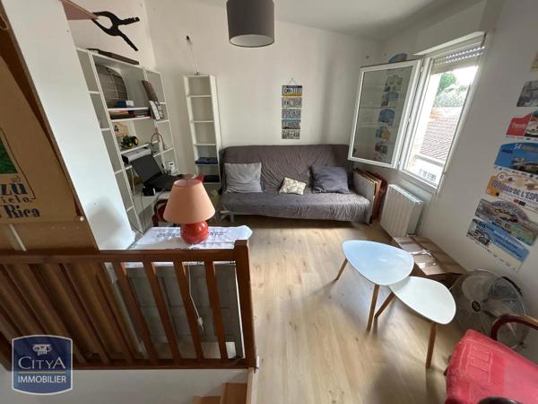 Maison à louer 3 pièces 59.23m² Rochefort (17300)