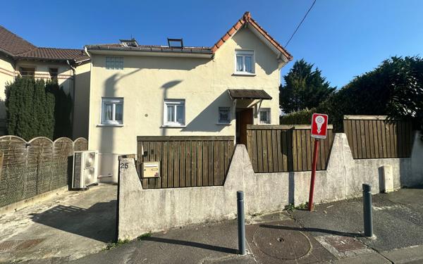 Maison à vendre    5 pièces •  Villemomble