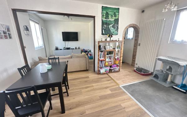 Maison à vendre    5 pièces •  Villemomble