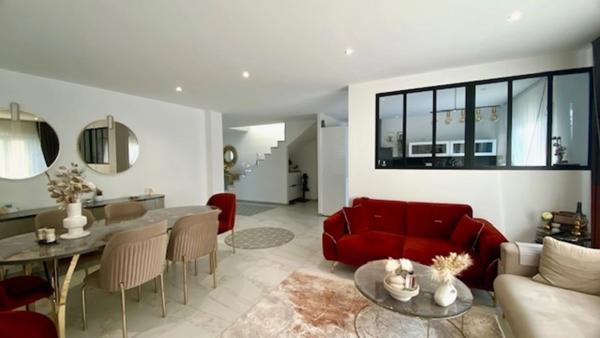 Maison à vendre 7 pièces (56) MONTERBLANC