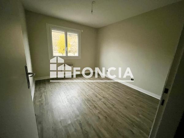 Location Appartement 3 pièces 68.8 m² - 8 Rue Jean Rostand Bourgoin Jallieu 38300