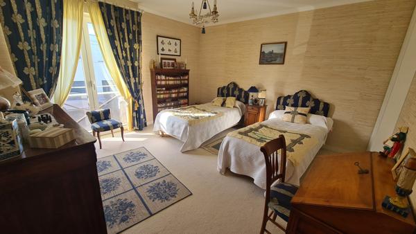 Maison 7 pièces - 220 m²