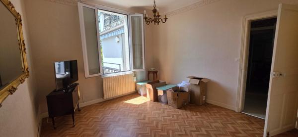 MAISON 110 M² SUR 700 M² DE JARDIN