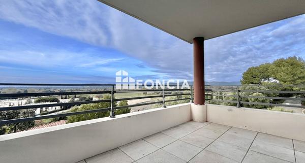 À vendre Appartement 2 pièces 37.4 m² - La Londe-les-maures 83250