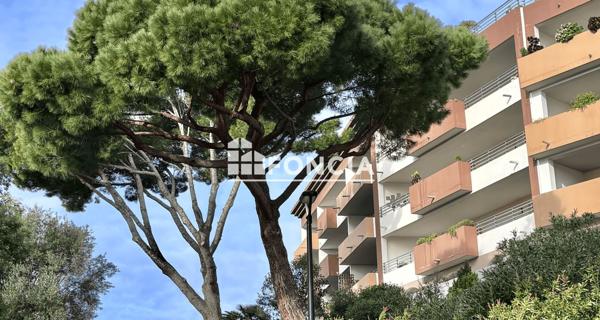 À vendre Appartement 2 pièces 37.4 m² - La Londe-les-maures 83250