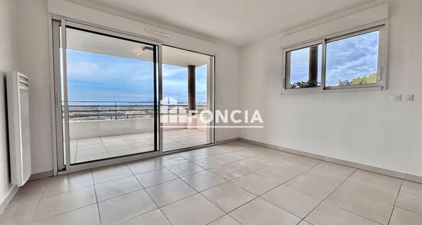 À vendre Appartement 2 pièces 37.4 m² - La Londe-les-maures 83250