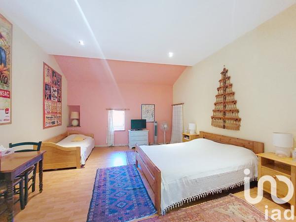 House for sale 9 rooms 255 m² Castillon-Massas