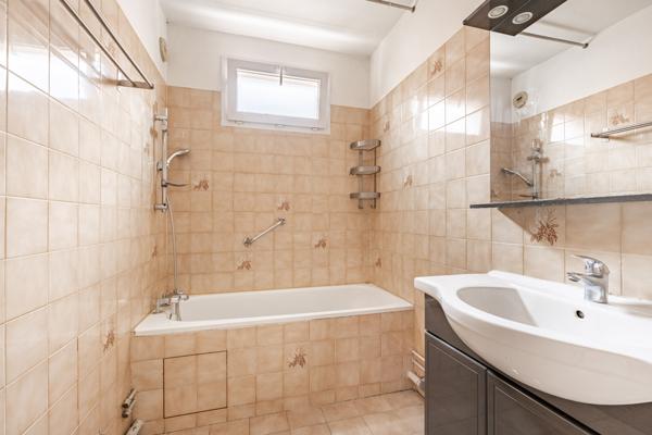 Secteur Nonneville - Appartement 3 pièces 2 chambres - Balcon et Box