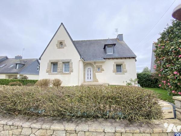 LOUDEAC   MAISON FAMILIALE