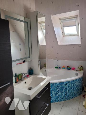 LOUDEAC   MAISON FAMILIALE