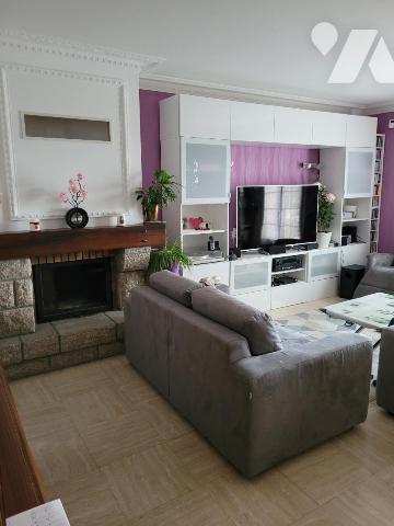 LOUDEAC   MAISON FAMILIALE