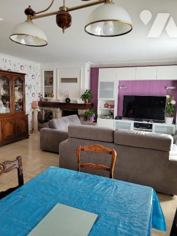 LOUDEAC   MAISON FAMILIALE