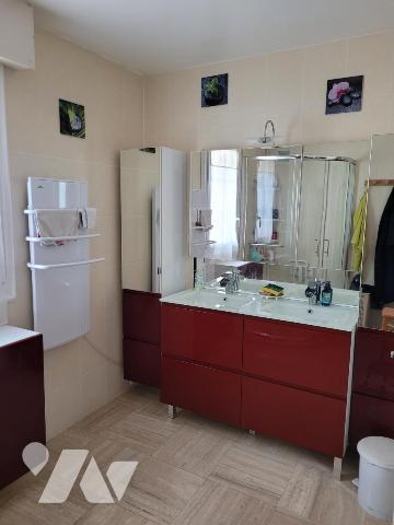 LOUDEAC   MAISON FAMILIALE