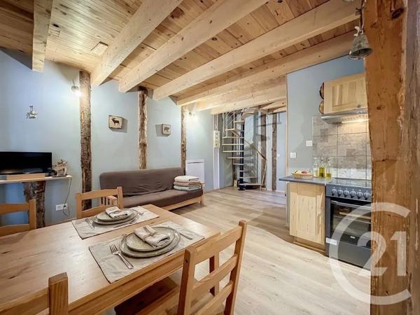 Appartement à vendre  2 pièces - 46 m 2   TANINGES  - 74