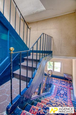 Versailles Notre-Dame Appartement 2/3 pièces de 63 m² carrez situé au 4ème et dernier étage avec cave €450 000 ** - Référence 26186