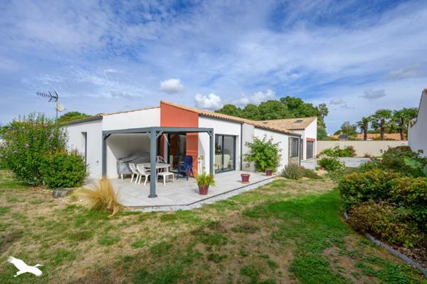 Maison à vendre |  Dompierre-sur-Mer |  6 pièces | 163 m²