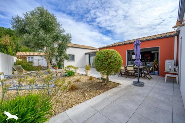 Maison à vendre |  Dompierre-sur-Mer |  6 pièces | 163 m²