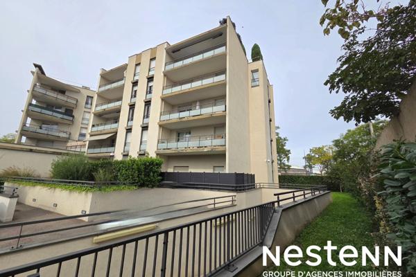 Grand Parilly: Lumineux T3 récent avec Balcon sans vis à vis