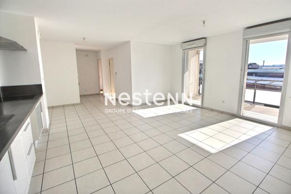 Grand Parilly: Lumineux T3 récent avec Balcon sans vis à vis