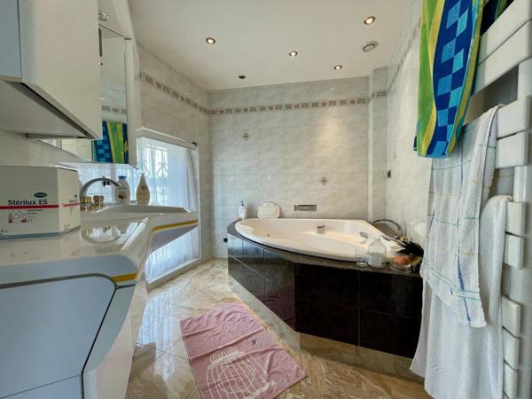 Vente Maison 7 pièces 223 m2 à Bornel