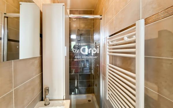 Maison à vendre    3 pièces •  Montluçon