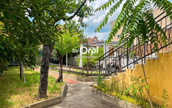 Maison à vendre    3 pièces •  Montluçon