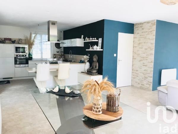 Maison à vendre 5 pièces 183 m² Montluçon