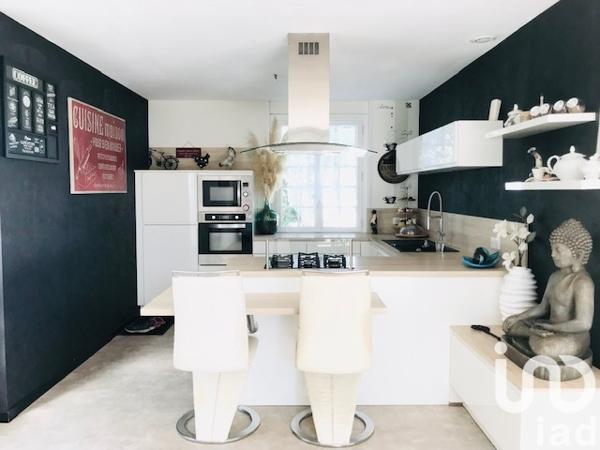 Maison à vendre 5 pièces 183 m² Montluçon