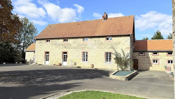 Domaine avec Longères à ANDOUILLE