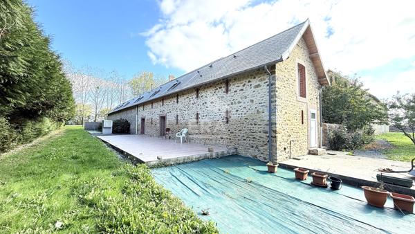 Domaine avec Longères à ANDOUILLE