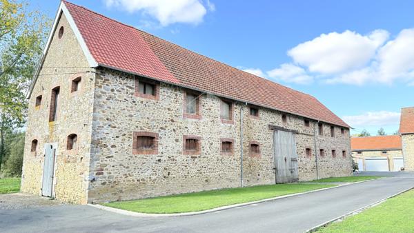 Domaine avec Longères à ANDOUILLE