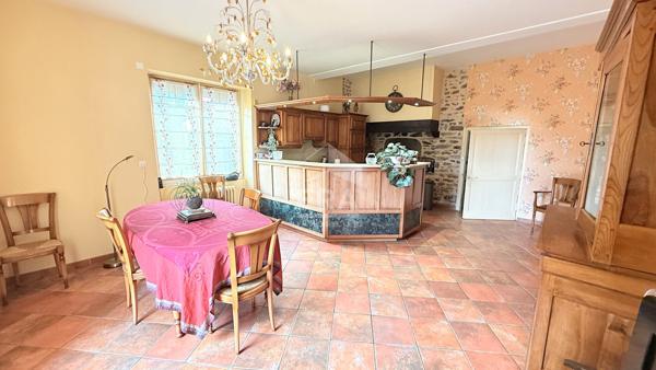 Domaine avec Longères à ANDOUILLE