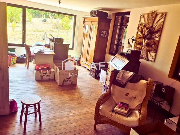 Vend Maison type 7 + garage double + cabanon bois 165 carrés   Habitable sur un terrain 12324 mètre carrés