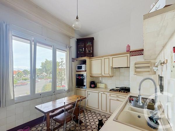 Appartement F4 à vendre  4 pièces - 91,58 m 2   ARCACHON  - 33