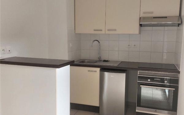 Appartement à louer    2 pièces •  Grenade