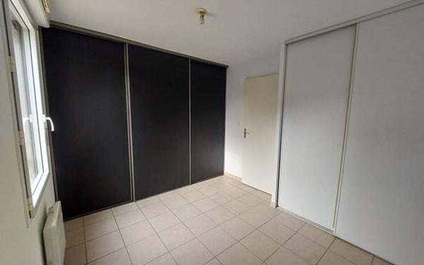 Appartement à louer    2 pièces •  Grenade