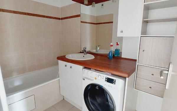 Appartement à louer    2 pièces •  Grenade