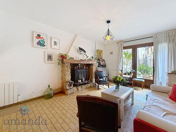 Maison de village, 100m2 habitables, 3 chambres et un bureau