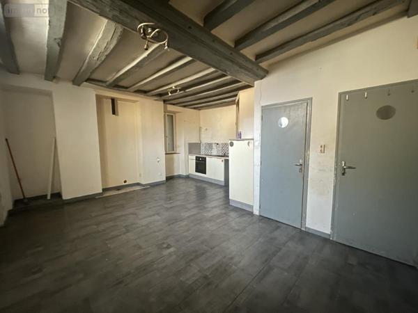 Maison à vendre à Beaumont-sur-Sarthe dans la Sarthe (72170), ref : 72126-3146