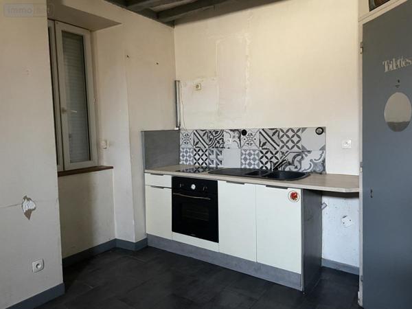 Maison à vendre à Beaumont-sur-Sarthe dans la Sarthe (72170), ref : 72126-3146