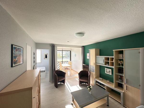 Appartement  2 pièce(s) 31 m2  200 M Plage