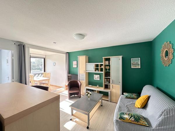 Appartement  2 pièce(s) 31 m2  200 M Plage