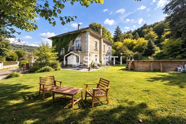 Magnifique propriété avec dépendances et vaste terrain