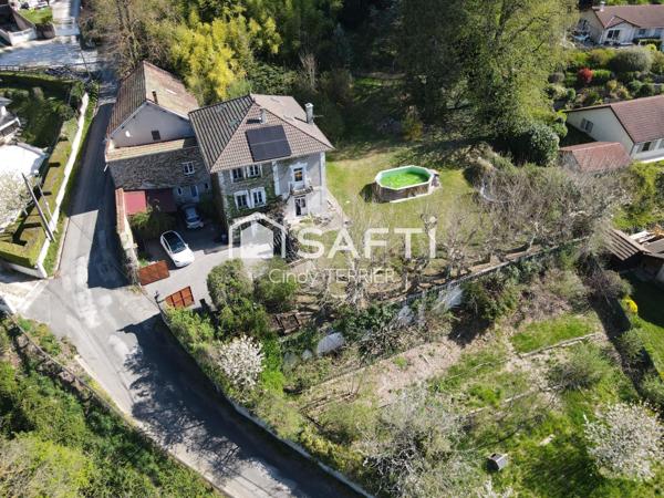 Magnifique propriété avec dépendances et vaste terrain