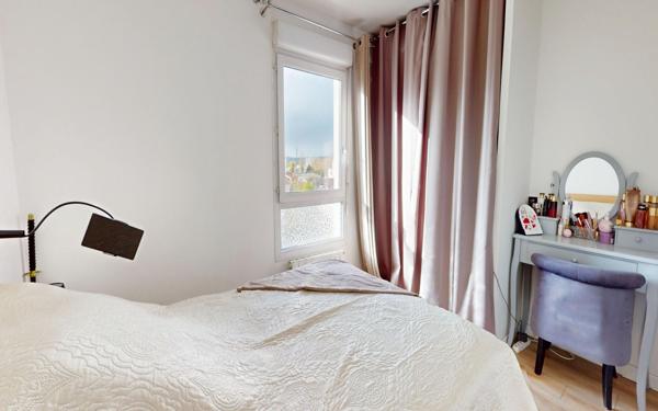 Appartement à vendre    3 pièces • 55 m2 Vaulx-en-Velin