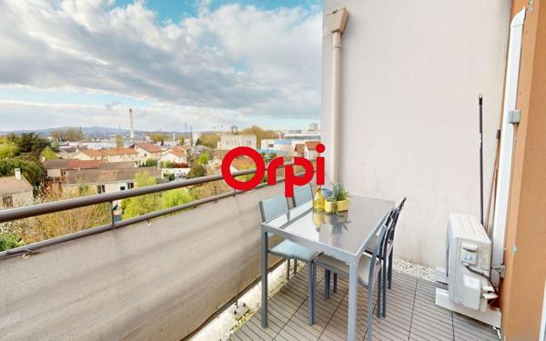 Appartement à vendre    3 pièces • 55 m2 Vaulx-en-Velin