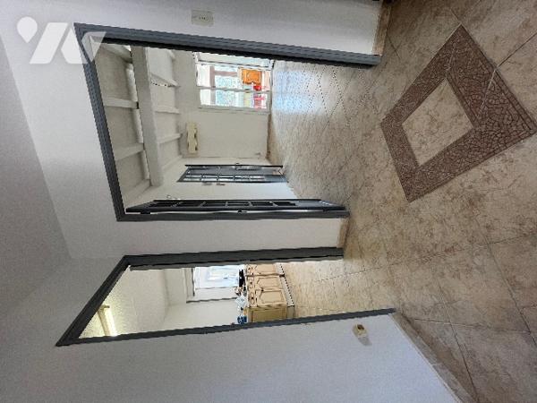 Tarascon maison de 84 m² sur un terrain clos et arboré de 357 m².